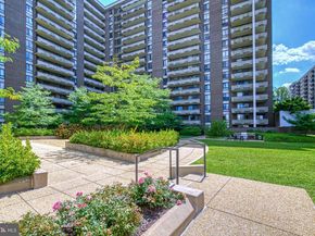 1800 Old Meadow Road 1121, Mclean VA 22102