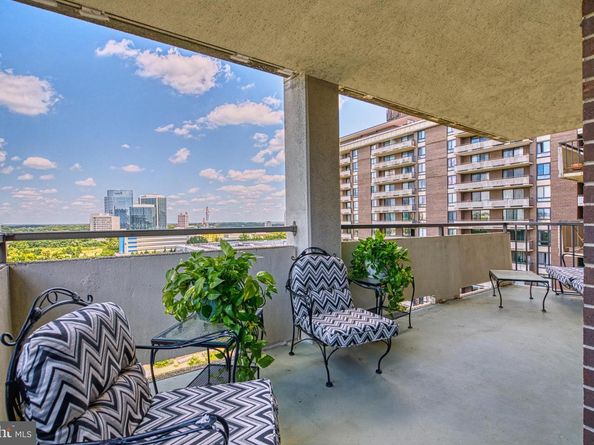 1800 Old Meadow Road 1121, Mclean VA 22102