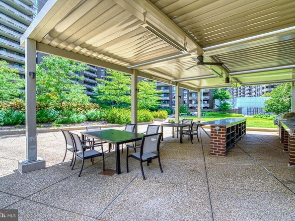 1800 Old Meadow Road 1121, Mclean VA 22102