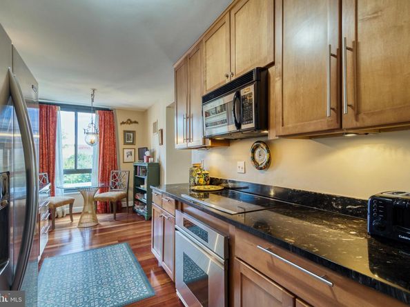 1800 Old Meadow Road 1121, Mclean VA 22102