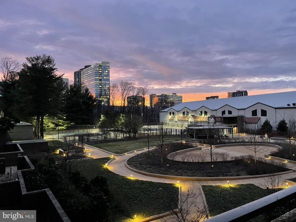 1800 Old Meadow Road 1121, Mclean VA 22102