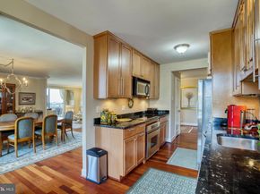 1800 Old Meadow Road 1121, Mclean VA 22102