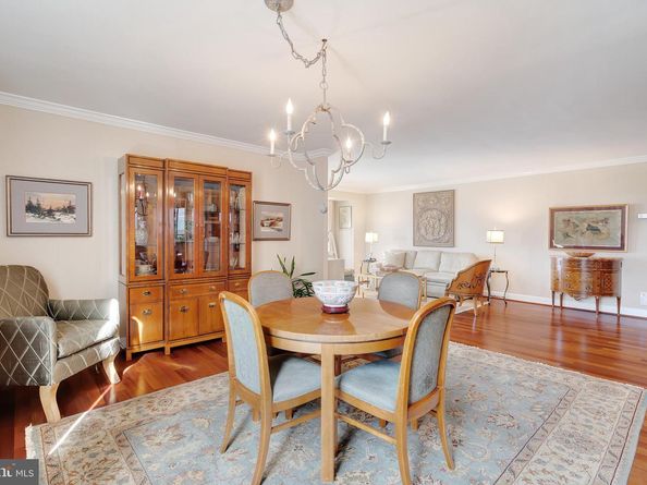 1800 Old Meadow Road 1121, Mclean VA 22102