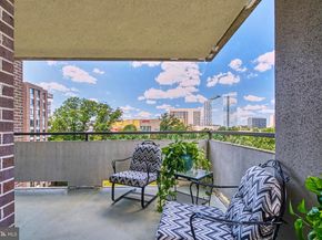 1800 Old Meadow Road 1121, Mclean VA 22102