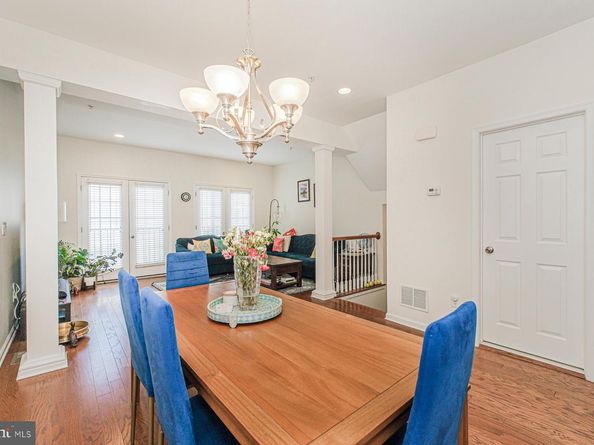 42 Creekside Court, Secaucus NJ 07094