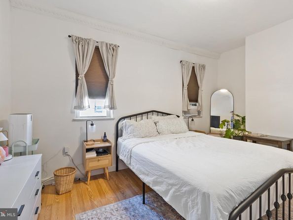 1106 W Moyamensing Avenue, Philadelphia PA 19148