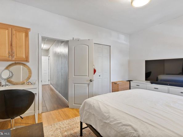 1106 W Moyamensing Avenue, Philadelphia PA 19148