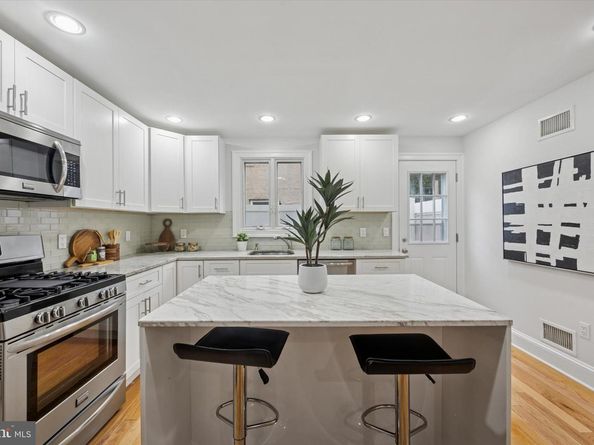 1615 S Camac Street, Philadelphia PA 19148