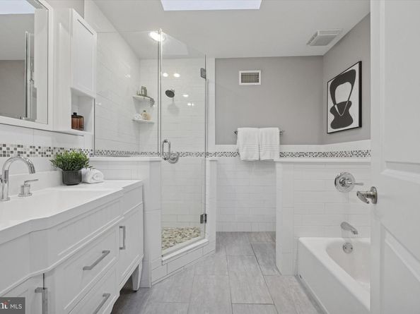 1615 S Camac Street, Philadelphia PA 19148