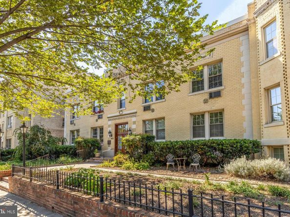 3022 Wisconsin Avenue NW 208, Washington DC 20016