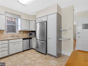 1833 Spruce Street, Philadelphia PA 19103