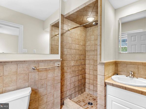 1833 Spruce Street, Philadelphia PA 19103