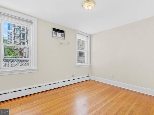 1833 Spruce Street, Philadelphia PA 19103