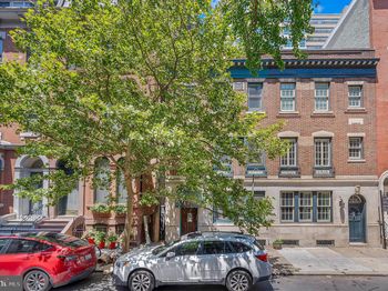 1833 Spruce Street