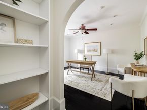 9200 Hollyoak Drive, Bethesda MD 20817