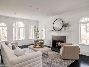 9200 Hollyoak Drive, Bethesda MD 20817