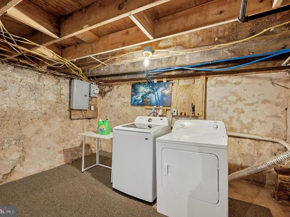 811 W Schiller Street, Philadelphia PA 19140