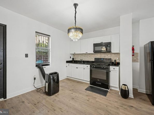 811 W Schiller Street, Philadelphia PA 19140
