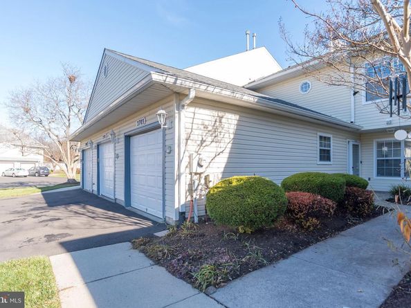 2703 Lynbrooke Drive, Yardley PA 19067