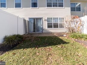 2703 Lynbrooke Drive, Yardley PA 19067