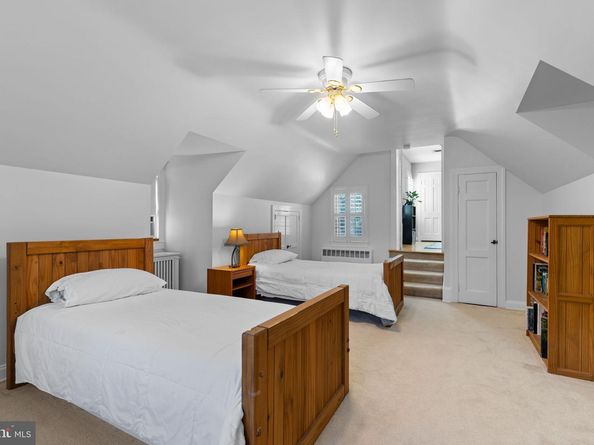 3215 Juniper Lane, Falls Church VA 22044