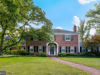 3215 Juniper Lane