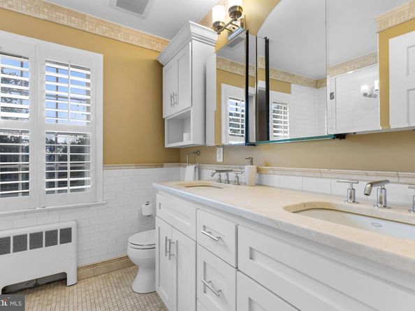 3215 Juniper Lane, Falls Church VA 22044