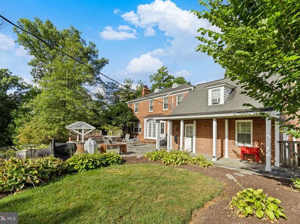 3215 Juniper Lane, Falls Church VA 22044