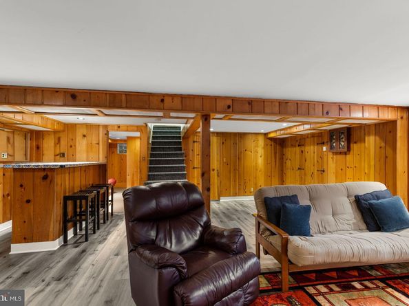3215 Juniper Lane, Falls Church VA 22044