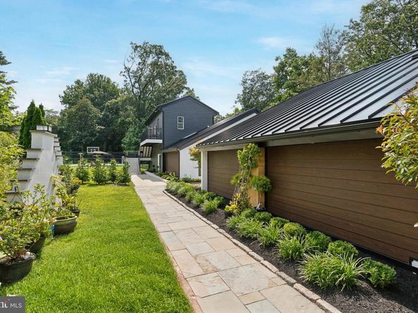 1220 Valley Road, Villanova PA 19085
