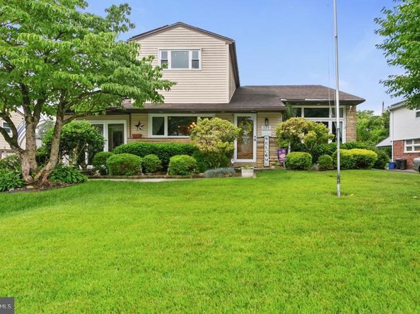 324 Warren Boulevard, Broomall PA 19008