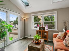 324 Warren Boulevard, Broomall PA 19008