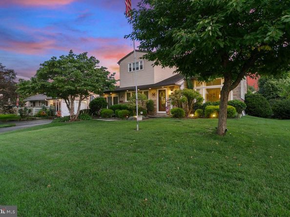 324 Warren Boulevard, Broomall PA 19008
