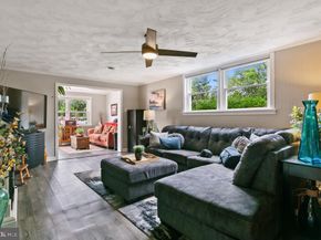 324 Warren Boulevard, Broomall PA 19008
