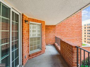 1230 23rd Street NW 607, Washington DC 20037