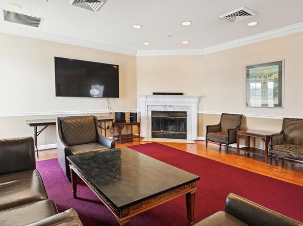 1230 23rd Street NW 607, Washington DC 20037