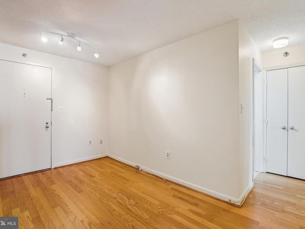 1230 23rd Street NW 607, Washington DC 20037