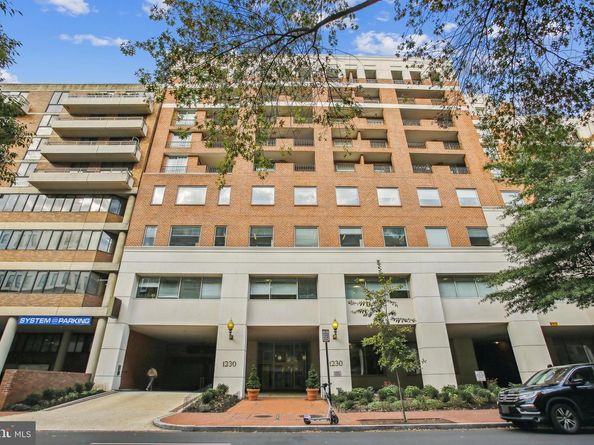 1230 23rd Street NW 607, Washington DC 20037