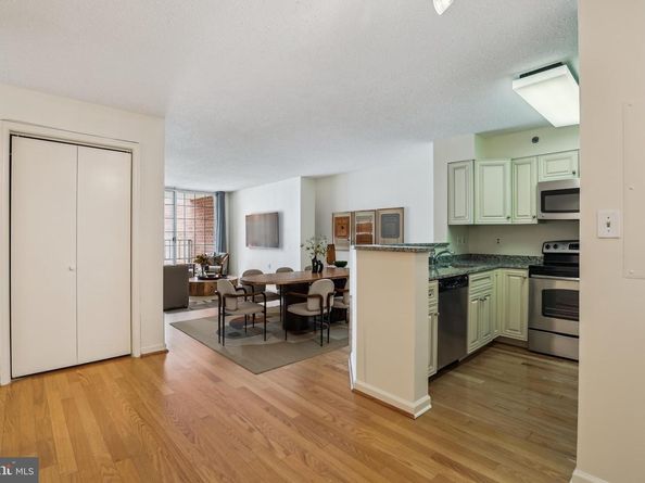 1230 23rd Street NW 607, Washington DC 20037
