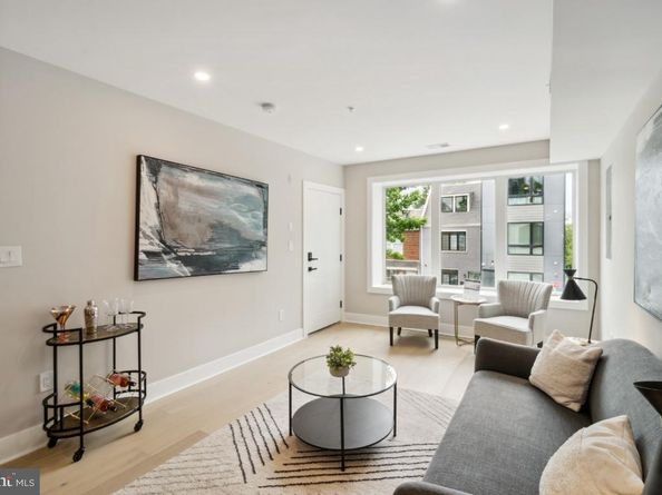 1013 17TH Place NE 6, Washington DC 20002