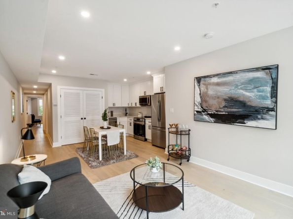 1013 17TH Place NE 6, Washington DC 20002