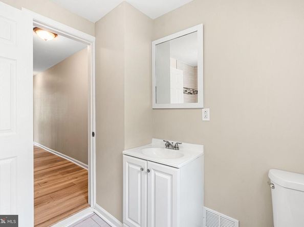 637 N 35TH Street, Philadelphia PA 19104