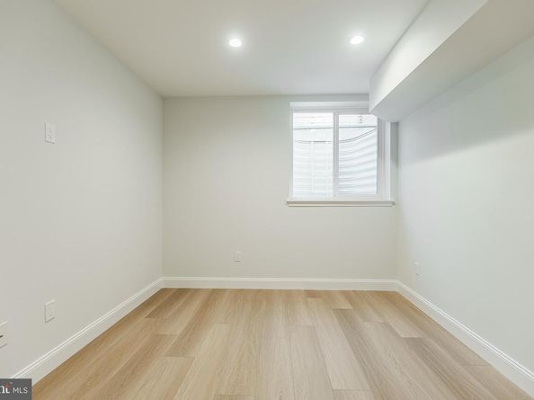 1432 S Taylor Street, Philadelphia PA 19146