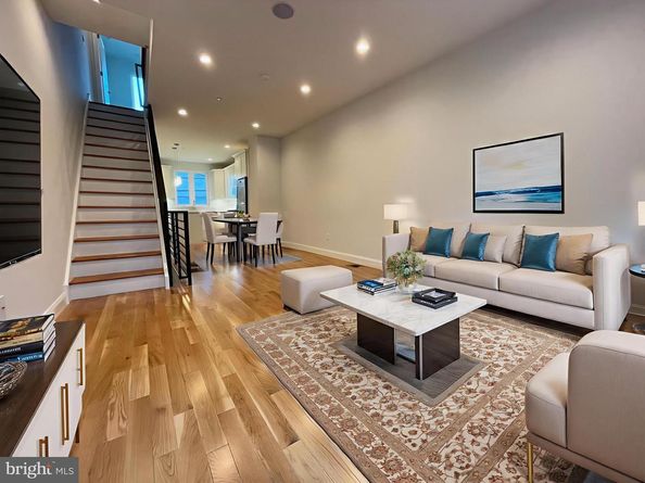 1432 S Taylor Street, Philadelphia PA 19146