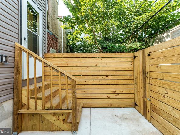1432 S Taylor Street, Philadelphia PA 19146