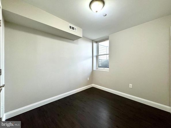 1014 E Moyamensing Avenue, Philadelphia PA 19147