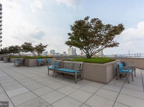 717 S Chris Columbus Boulevard 1404, Philadelphia PA 19147