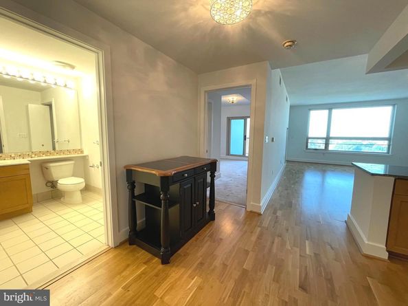 717 S Chris Columbus Boulevard 1404, Philadelphia PA 19147
