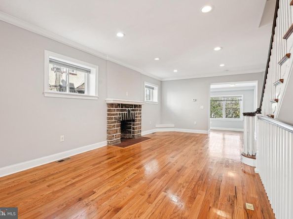 935 E Rittenhouse Street, Philadelphia PA 19138