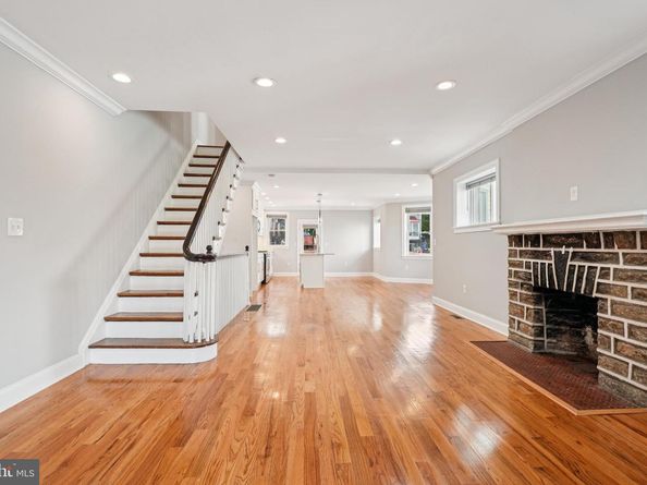 935 E Rittenhouse Street, Philadelphia PA 19138